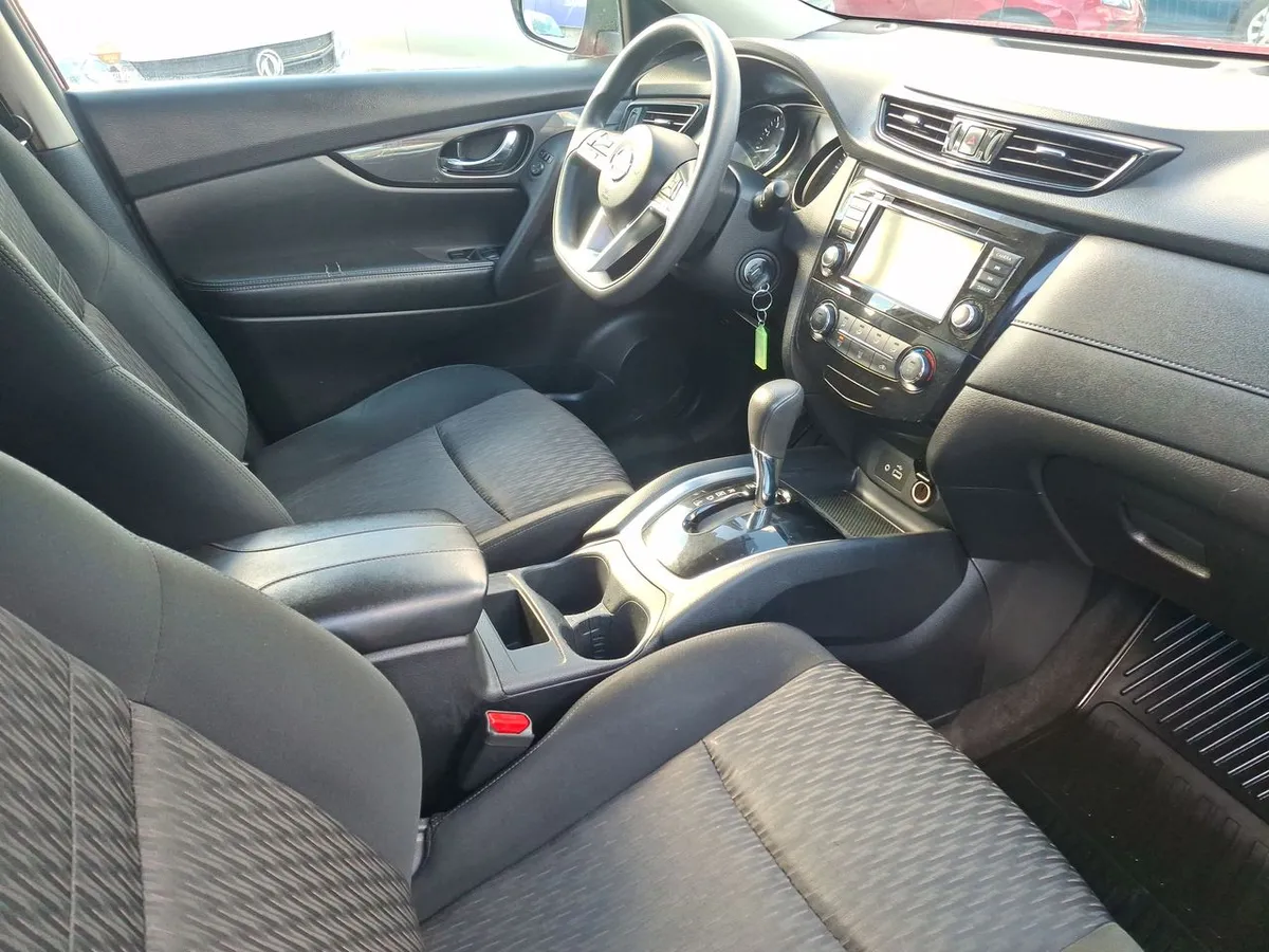 Nissan X-Trail 2.5 Sense Mc 4x2 2row Cvt At 5p año 2022