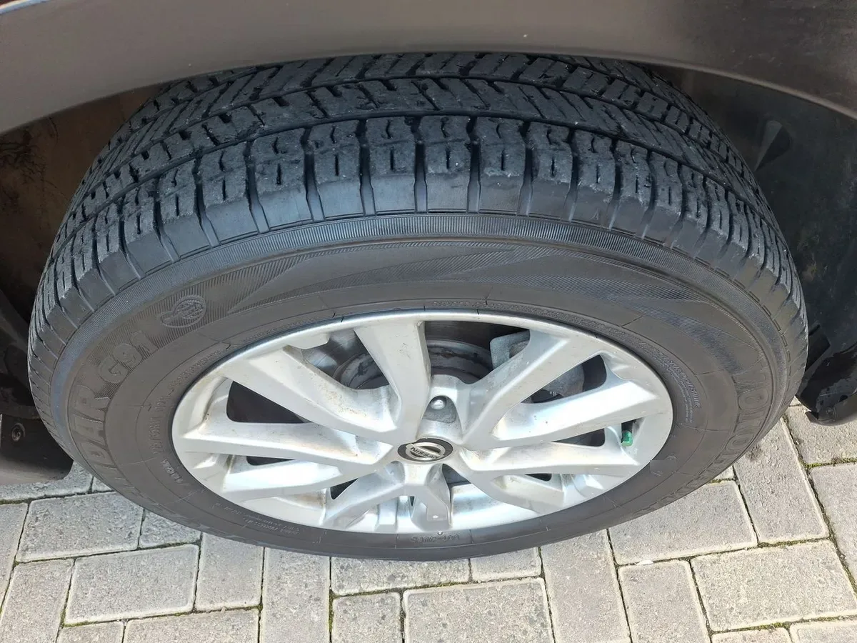 Nissan X-Trail 2.5 Sense Mc 4x2 2row Cvt At 5p año 2022