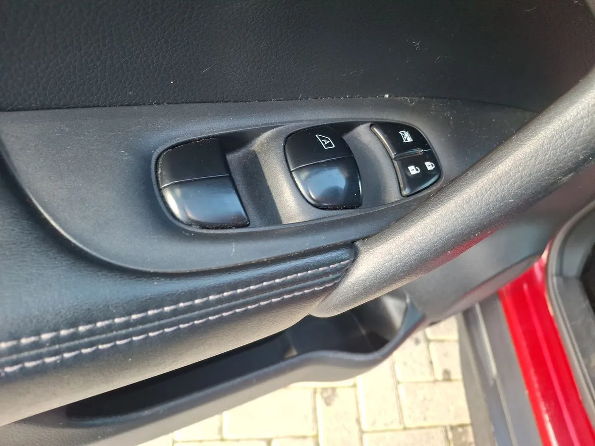Nissan X-Trail 2.5 Sense Mc 4x2 2row Cvt At 5p año 2022