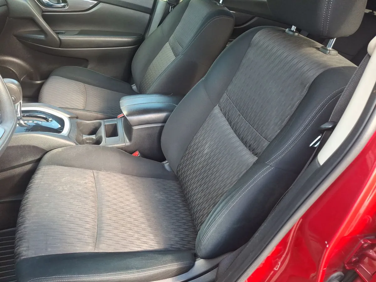 Nissan X-Trail 2.5 Sense Mc 4x2 2row Cvt At 5p año 2022
