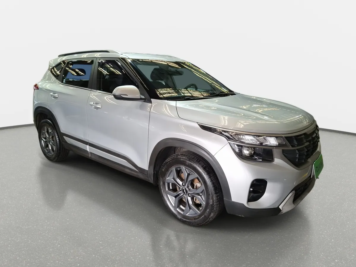 Kia Seltos 1.5 Ex 4x2 6mt 5p año 2024