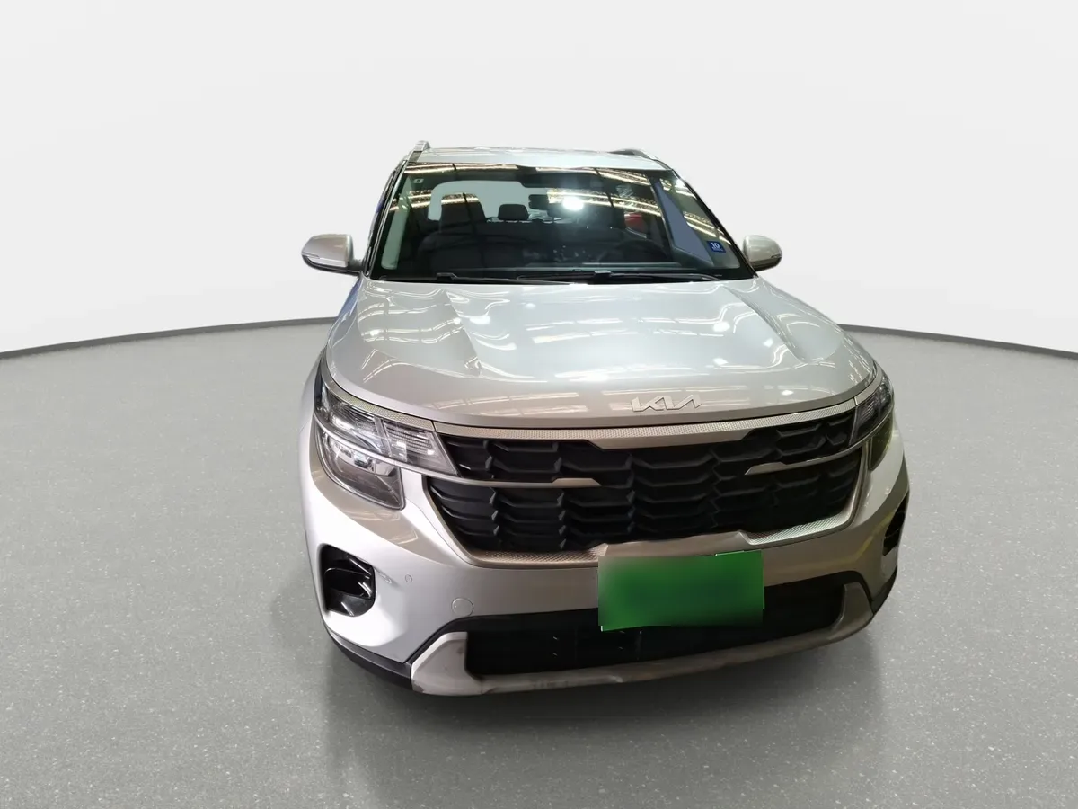 Kia Seltos 1.5 Ex 4x2 6mt 5p año 2024