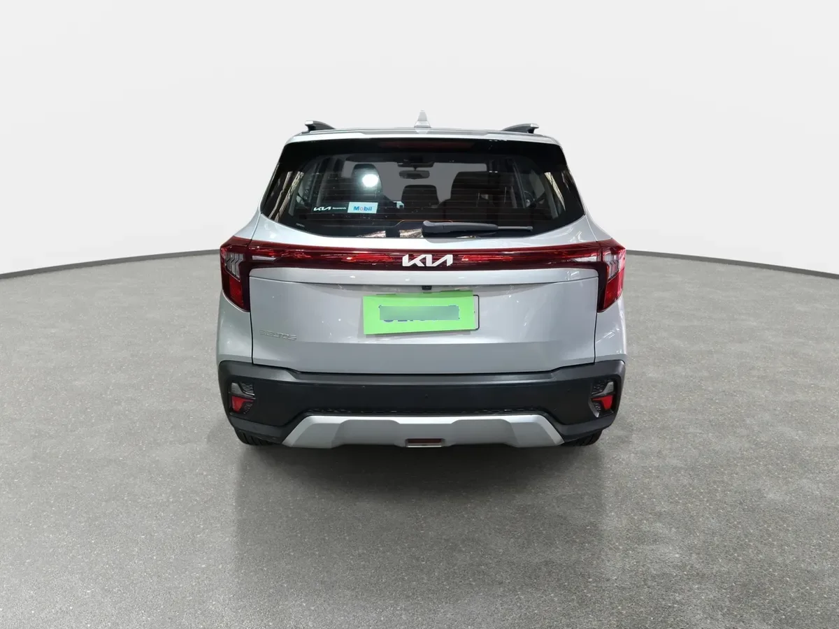 Kia Seltos 1.5 Ex 4x2 6mt 5p año 2024