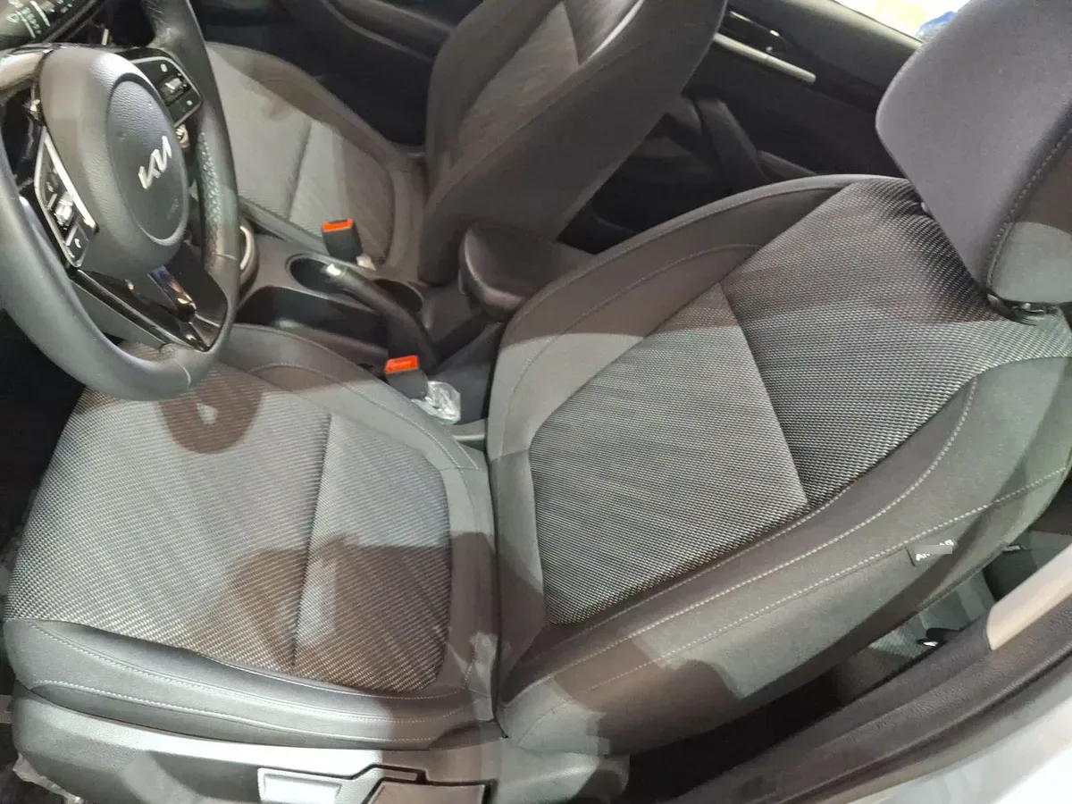 Kia Seltos 1.5 Ex 4x2 6mt 5p año 2024
