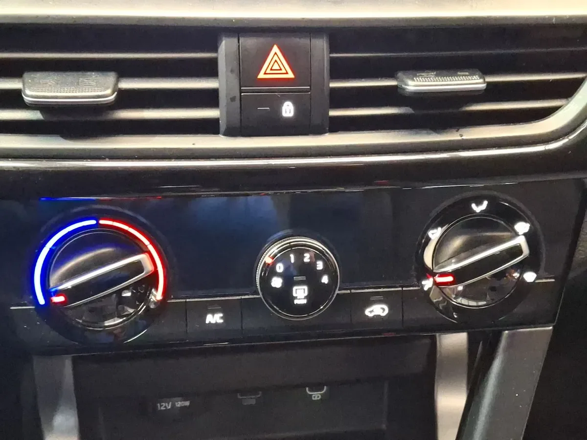 Kia Seltos 1.5 Ex 4x2 6mt 5p año 2024