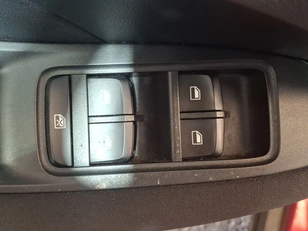 MG Mg Zs 1.5 Std 4x2 Mt 5p año 2023