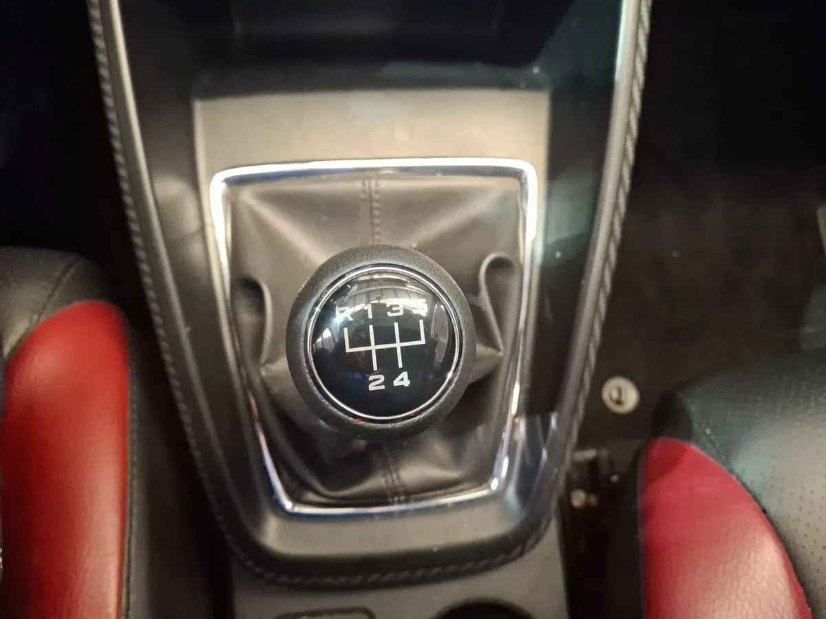 MG Mg Zs 1.5 Std 4x2 Mt 5p año 2023