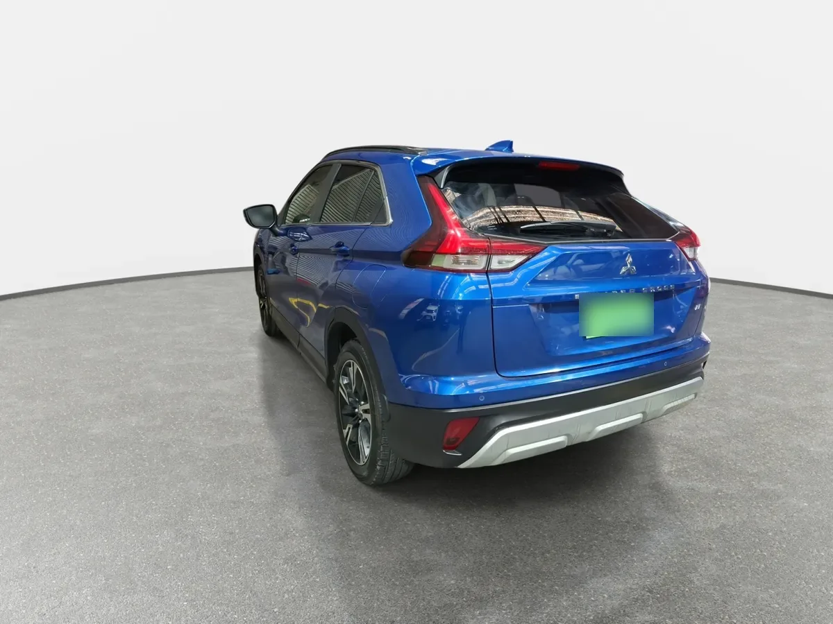 Mitsubishi Eclipse Cross 1.5 Rt P 4x2 At 5p año 2025