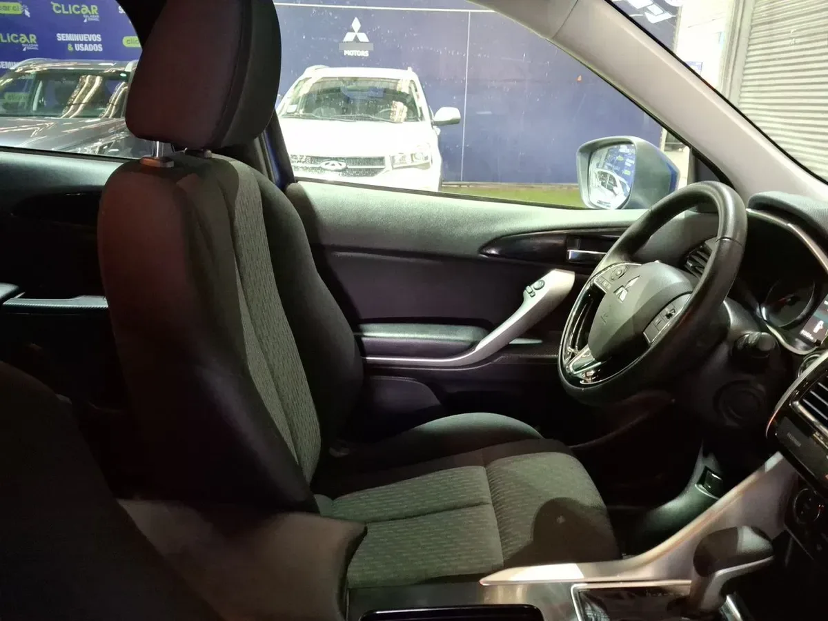 Mitsubishi Eclipse Cross 1.5 Rt P 4x2 At 5p año 2025