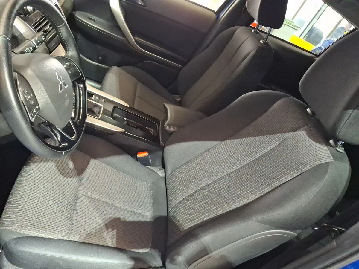 Mitsubishi Eclipse Cross 1.5 Rt P 4x2 At 5p año 2025