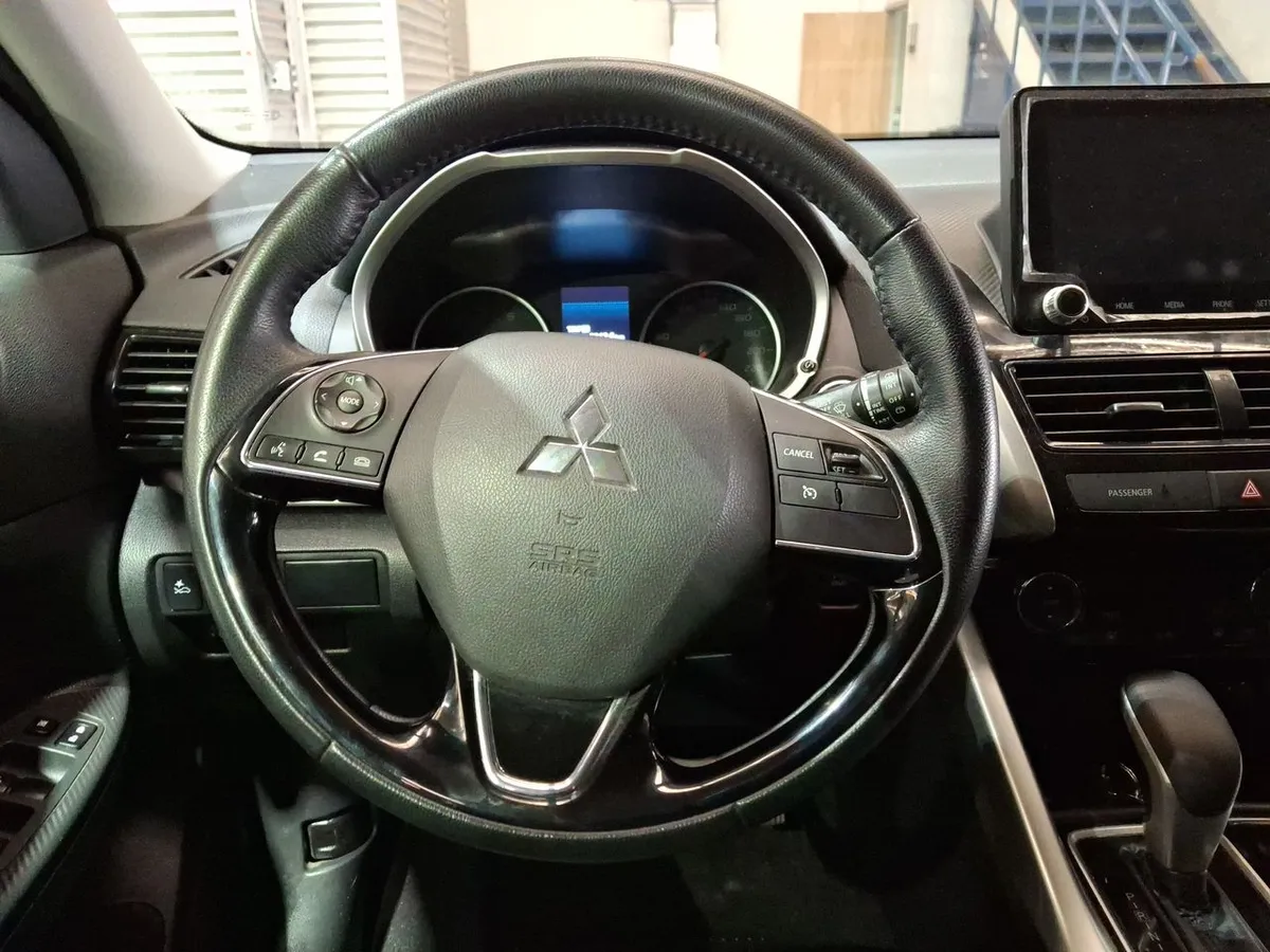 Mitsubishi Eclipse Cross 1.5 Rt P 4x2 At 5p año 2025