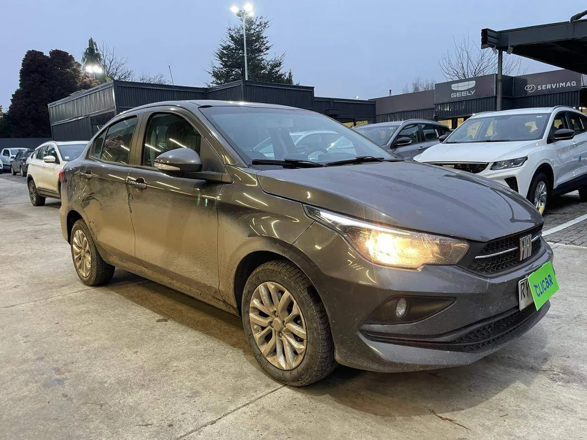 Fiat Cronos 1.8 Drive 4x2 At 4p año 2022