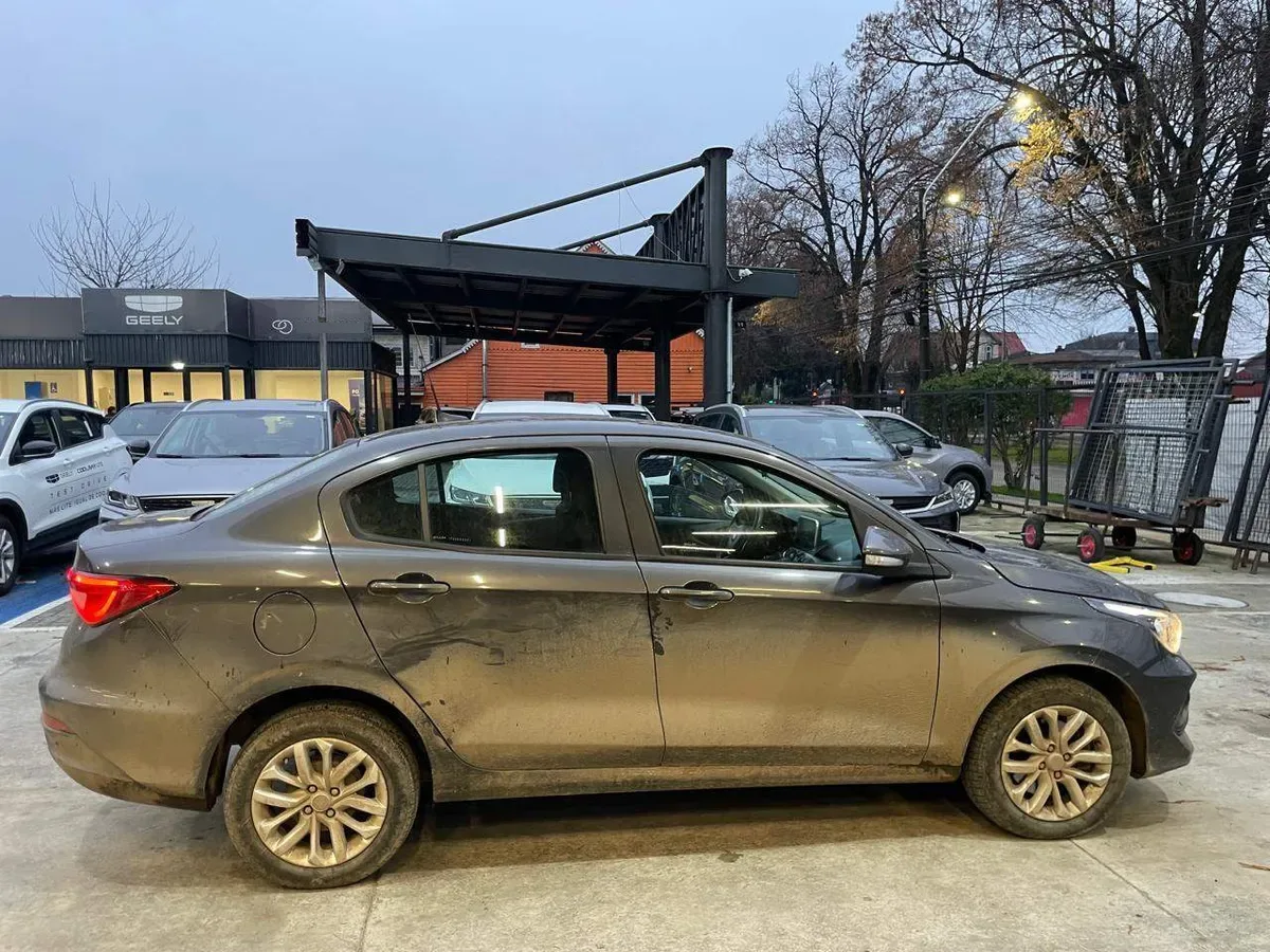 Fiat Cronos 1.8 Drive 4x2 At 4p año 2022