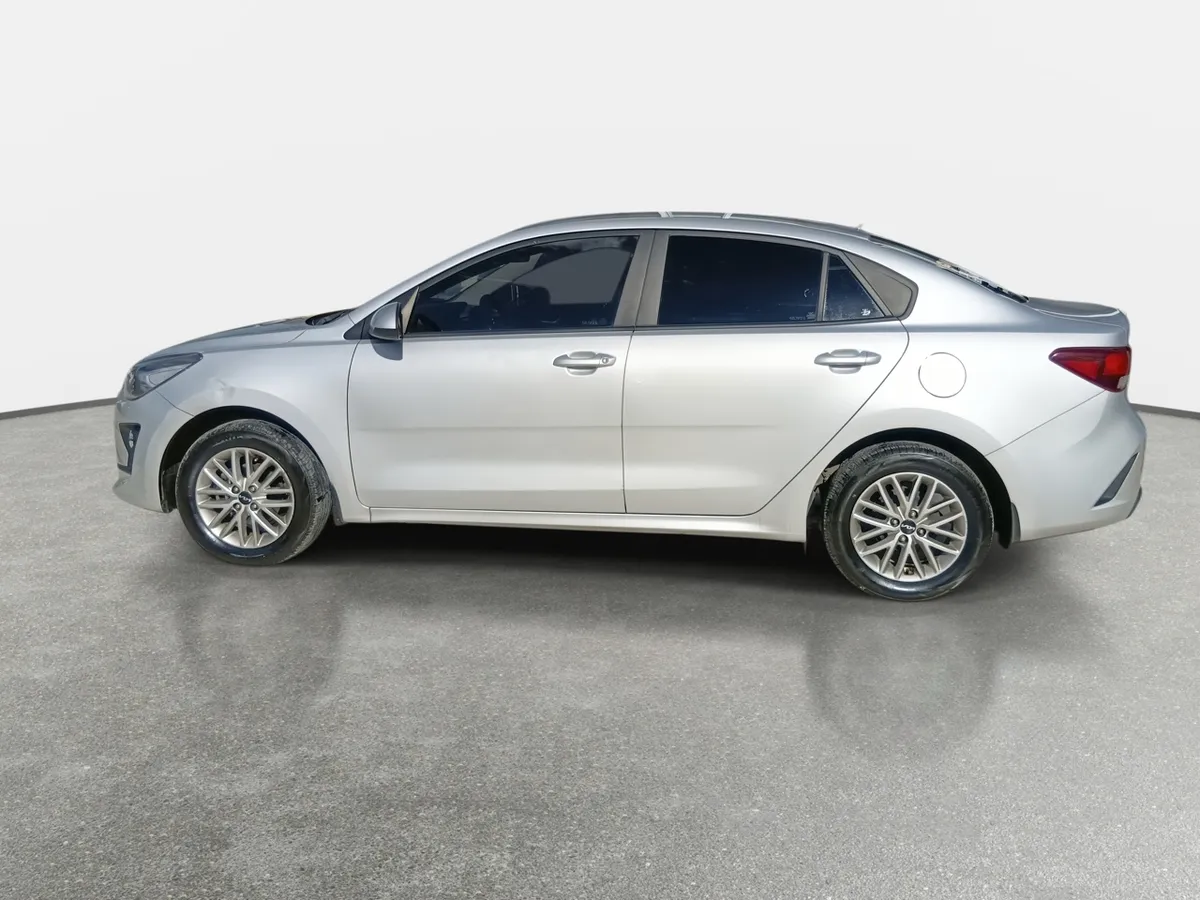 Kia Rio4 1.4 Lx 4x2 Ac Dab 6mt 4p año 2023