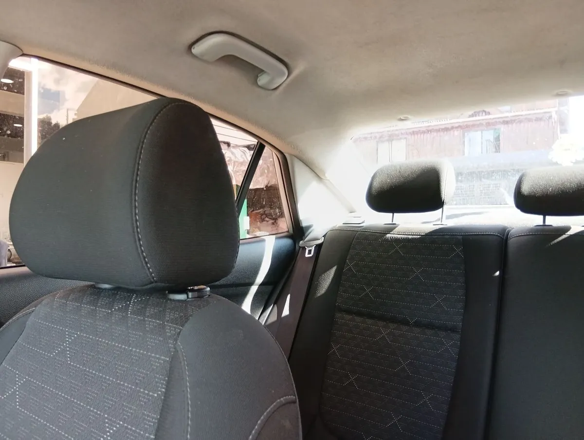 Kia Rio4 1.4 Lx 4x2 Ac Dab 6mt 4p año 2023