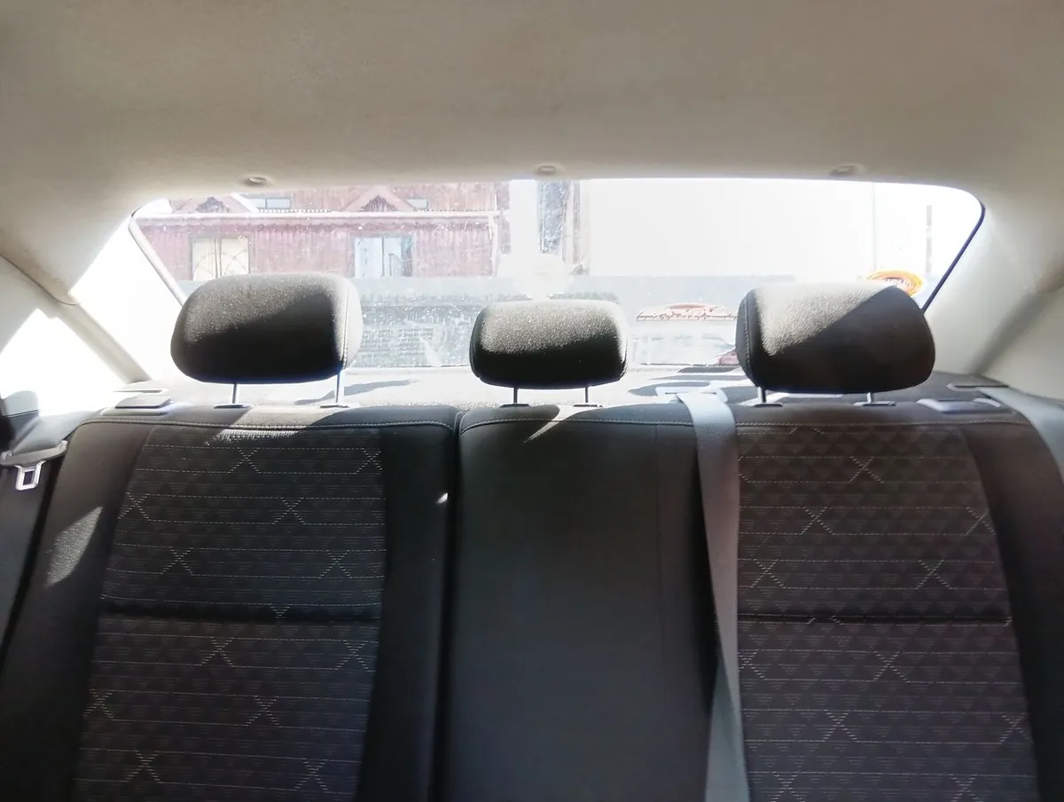 Kia Rio4 1.4 Lx 4x2 Ac Dab 6mt 4p año 2023