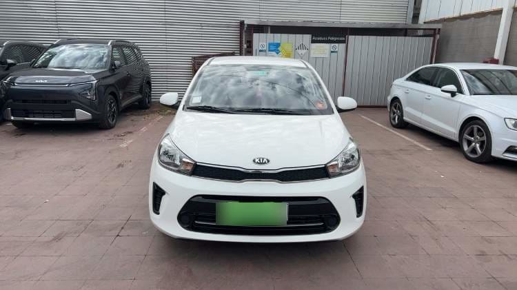 Kia Soluto 1.4 Lx 4x2 Ac Mt 4p año 2021