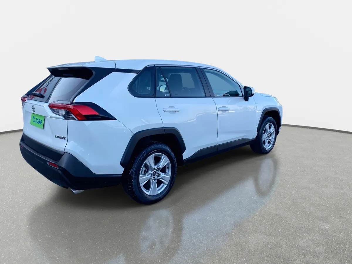 Toyota Rav 4 2.0 Le 4x2 Cvt At 5p año 2022