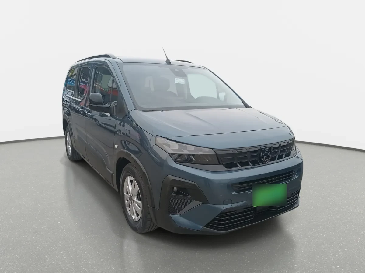 Peugeot Rifter 1.5 Allure Bluehdi Diesel 130hp 4x2 Eat8 5p año 2025