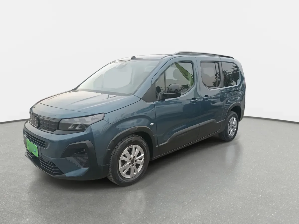Peugeot Rifter 1.5 Allure Bluehdi Diesel 130hp 4x2 Eat8 5p año 2025