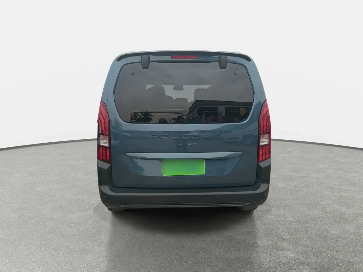Peugeot Rifter 1.5 Allure Bluehdi Diesel 130hp 4x2 Eat8 5p año 2025