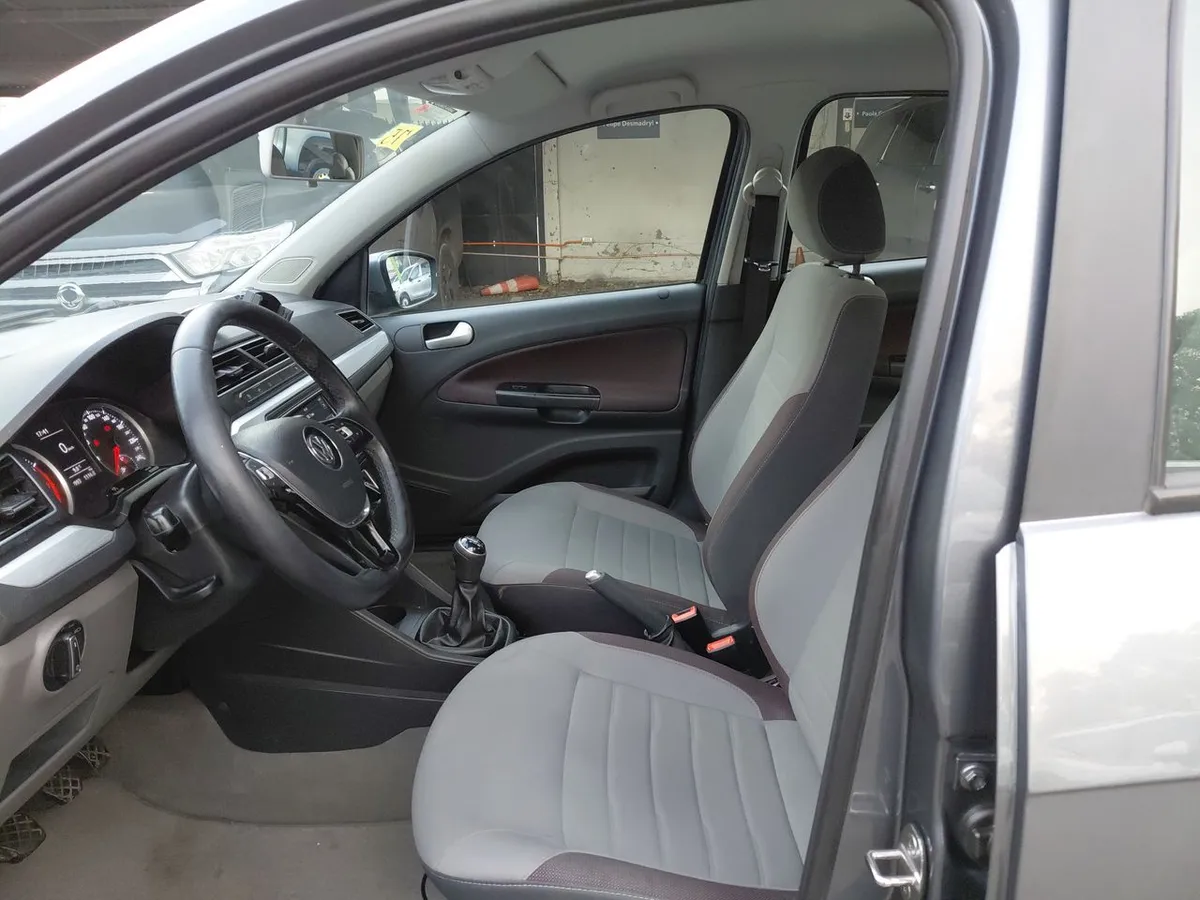 Volkswagen Voyage Nuevo 1.6 Highline Mt 4p año 2021