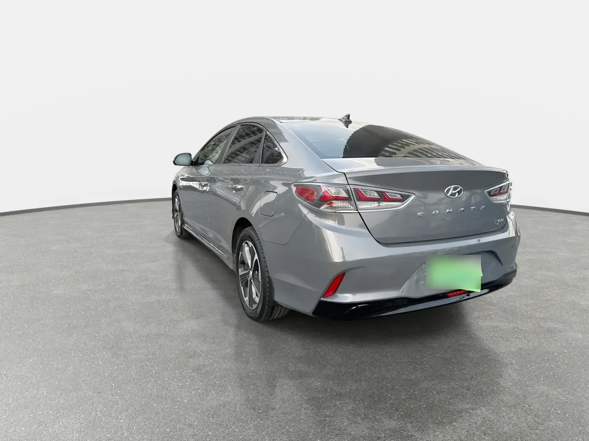 Hyundai Sonata 2.0 Hybrid Lf Hev Value 4x2 At 4p año 2021