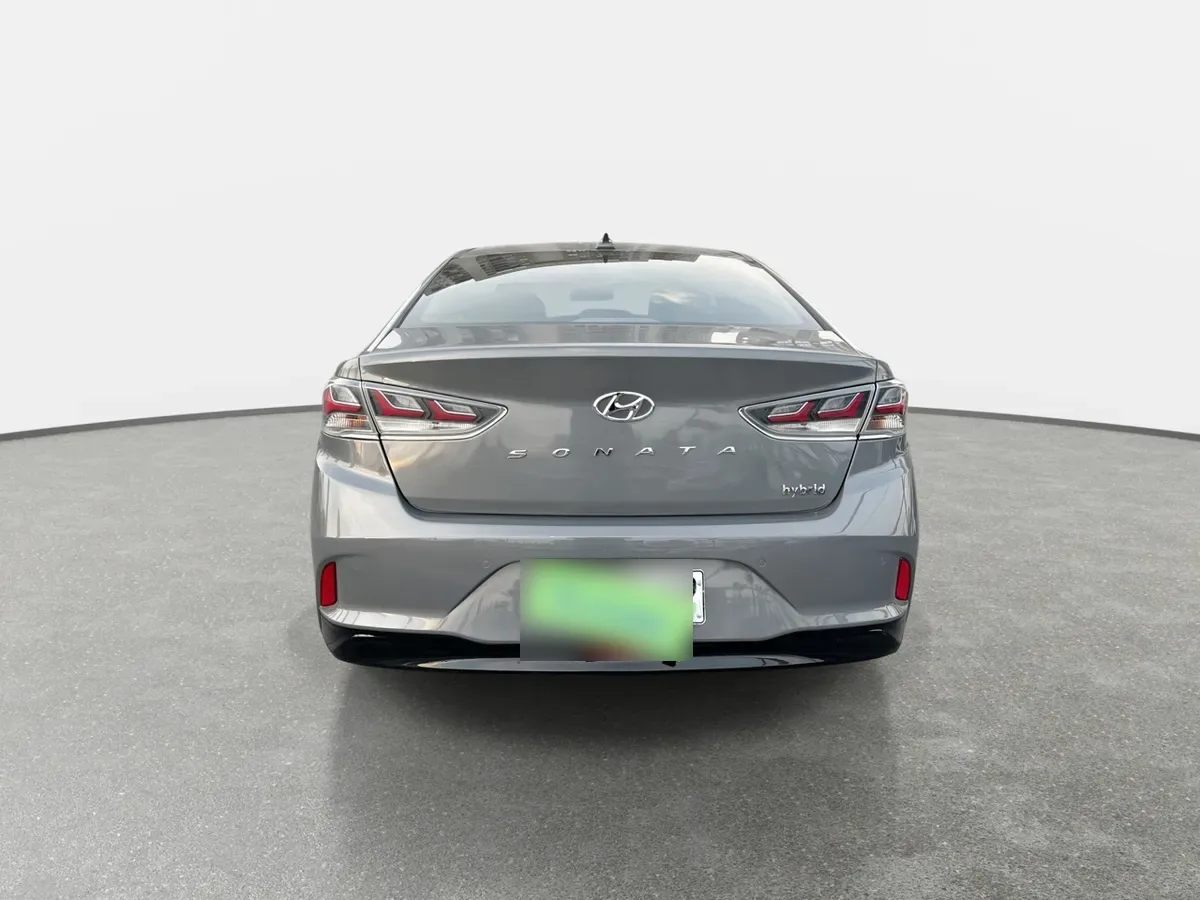 Hyundai Sonata 2.0 Hybrid Lf Hev Value 4x2 At 4p año 2021