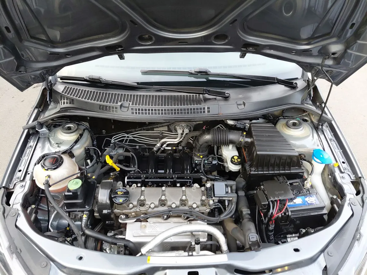 Volkswagen Voyage Nuevo 1.6 Highline Mt 4p año 2021