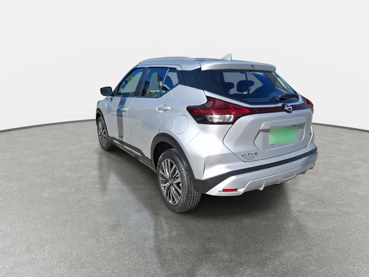 Nissan Kicks 1.6 Exclusive Cvt At 5p año 2024