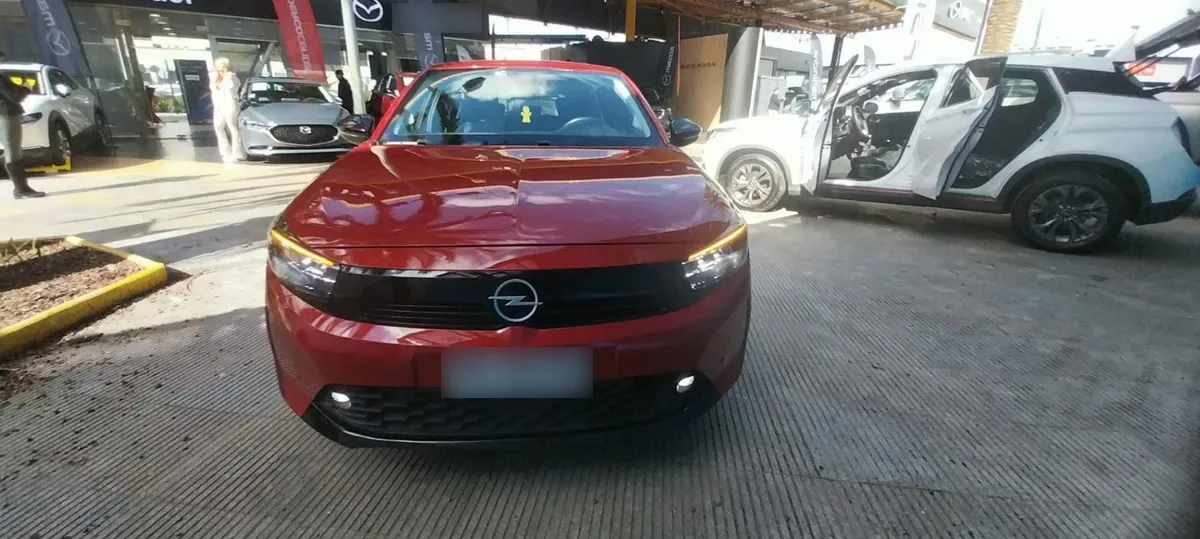 Opel Corsa 1.2t Edition 100hp 4x2 At8 5p año 2024