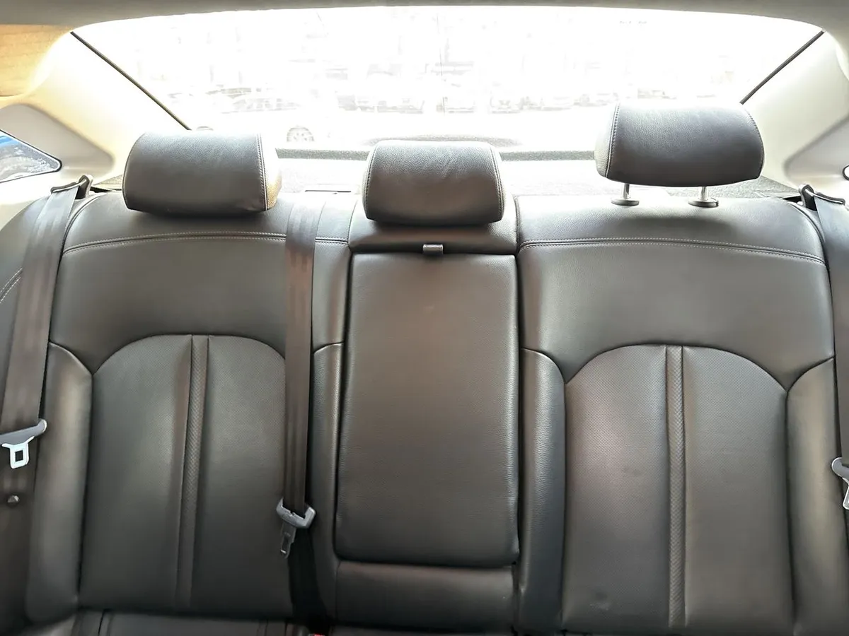 Hyundai Sonata 2.0 Hybrid Lf Hev Value 4x2 At 4p año 2021