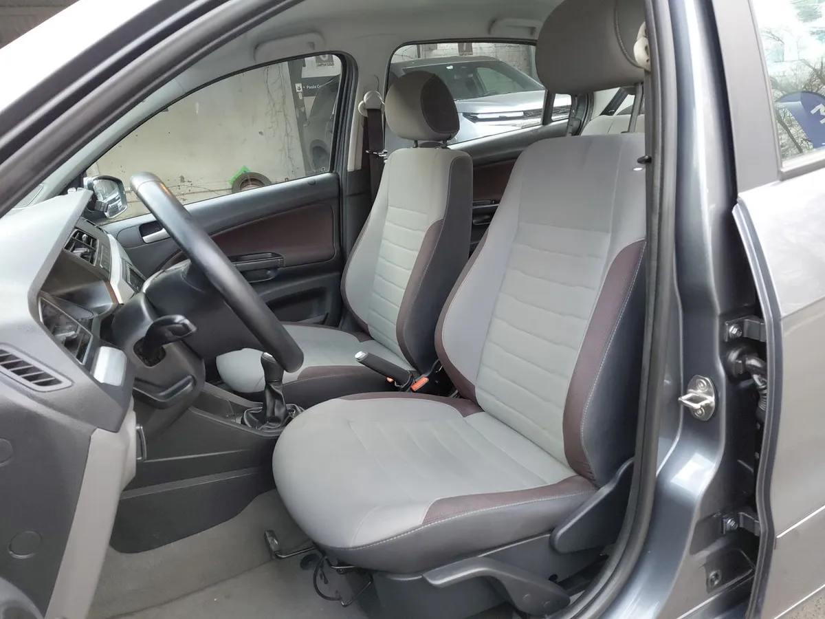 Volkswagen Voyage Nuevo 1.6 Highline Mt 4p año 2021