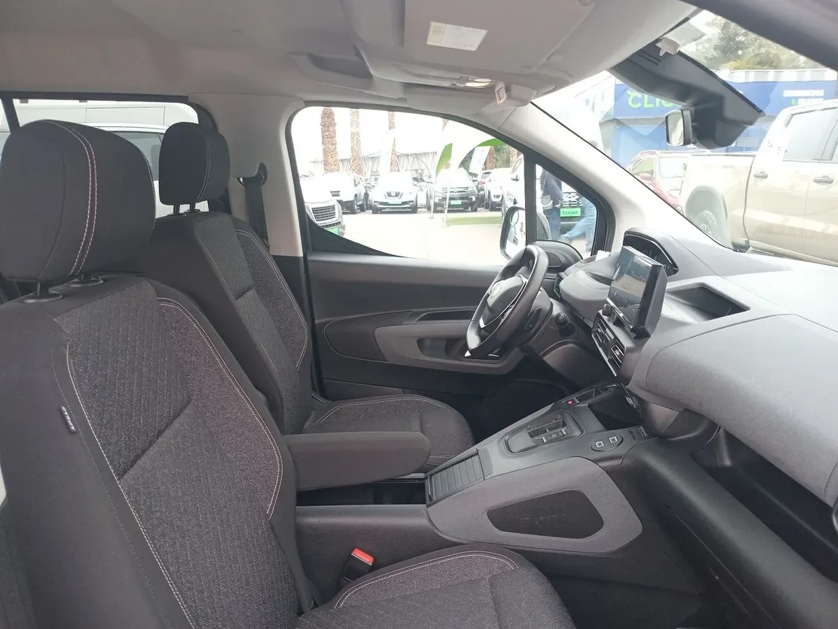 Peugeot Rifter 1.5 Allure Bluehdi Diesel 130hp 4x2 Eat8 5p año 2025