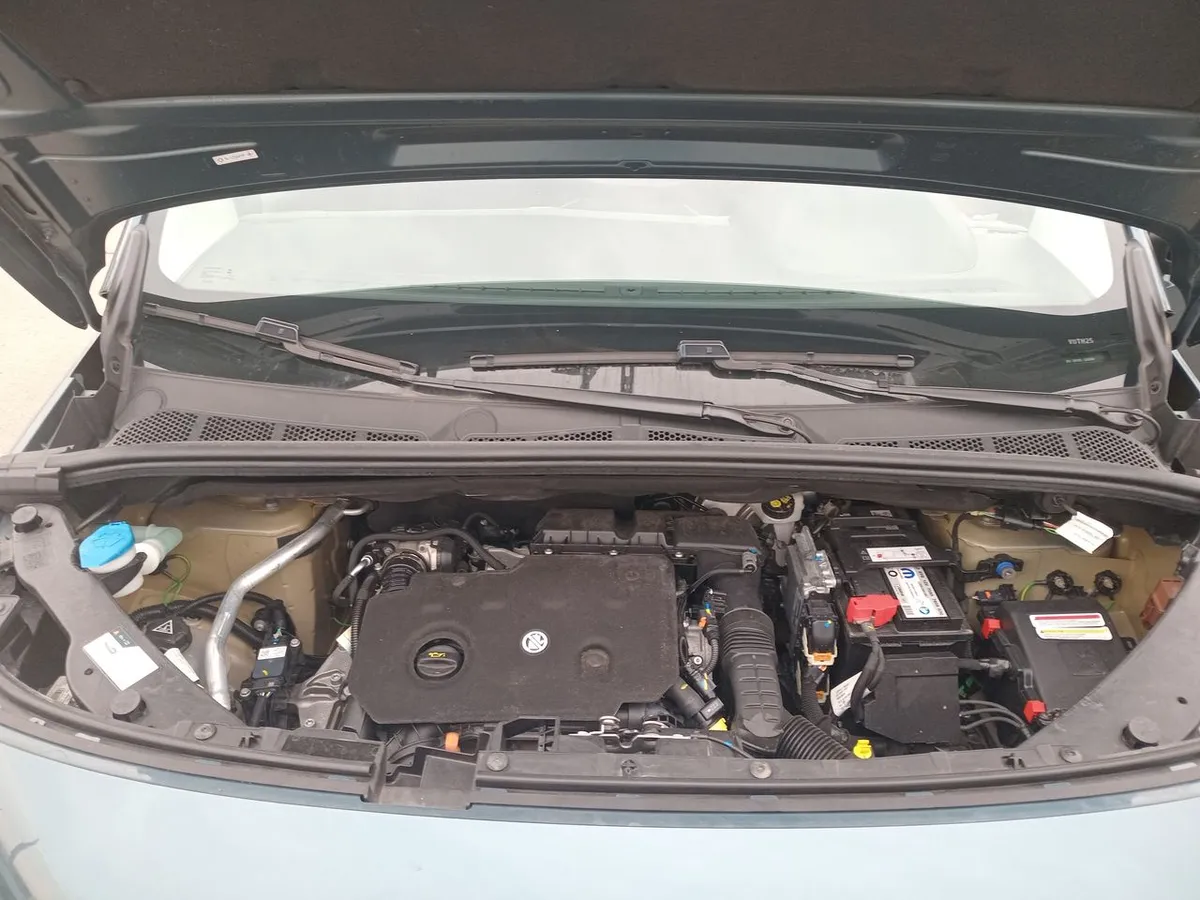 Peugeot Rifter 1.5 Allure Bluehdi Diesel 130hp 4x2 Eat8 5p año 2025