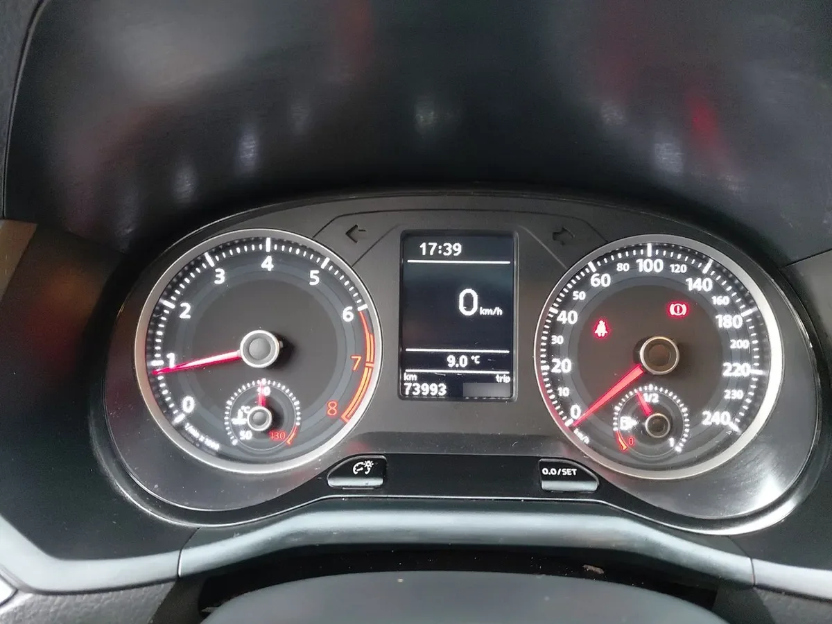 Volkswagen Voyage Nuevo 1.6 Highline Mt 4p año 2021