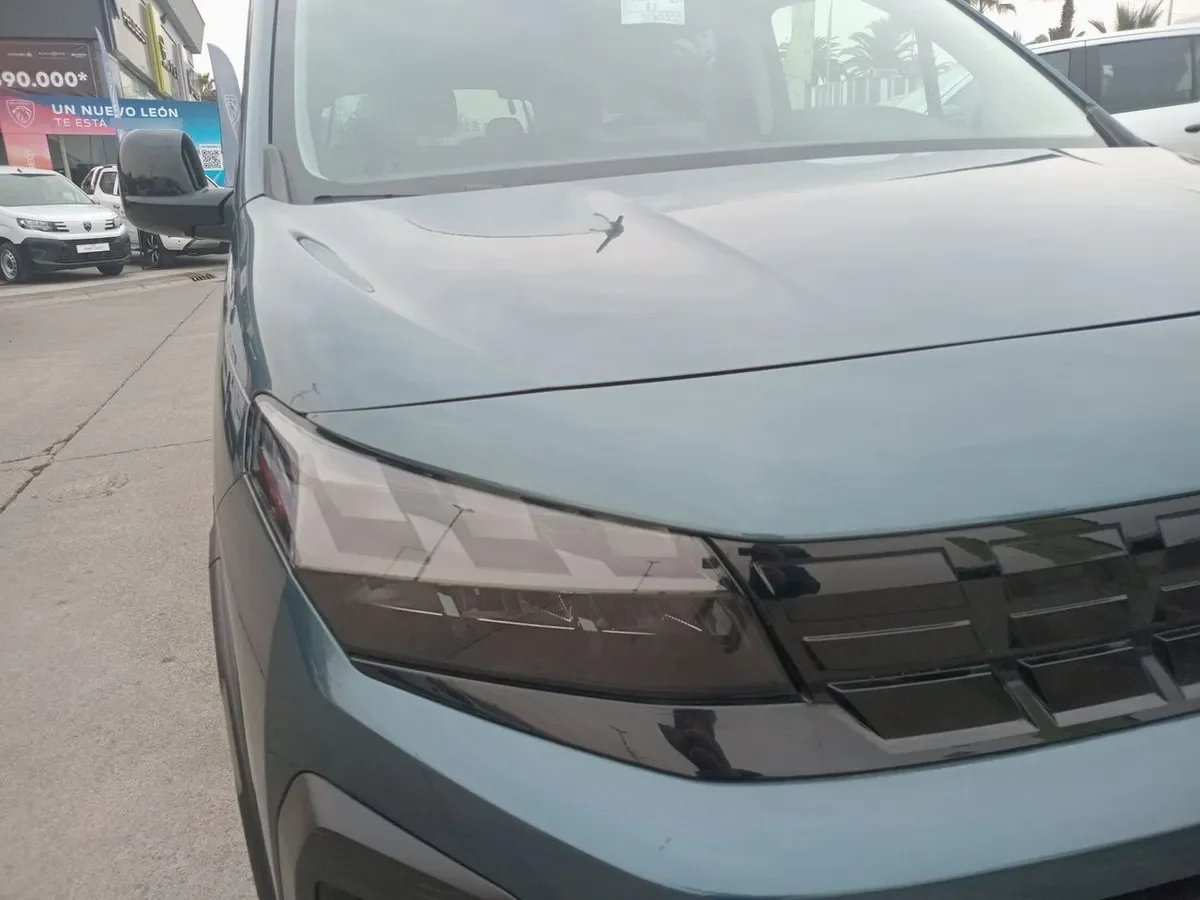 Peugeot Rifter 1.5 Allure Bluehdi Diesel 130hp 4x2 Eat8 5p año 2025