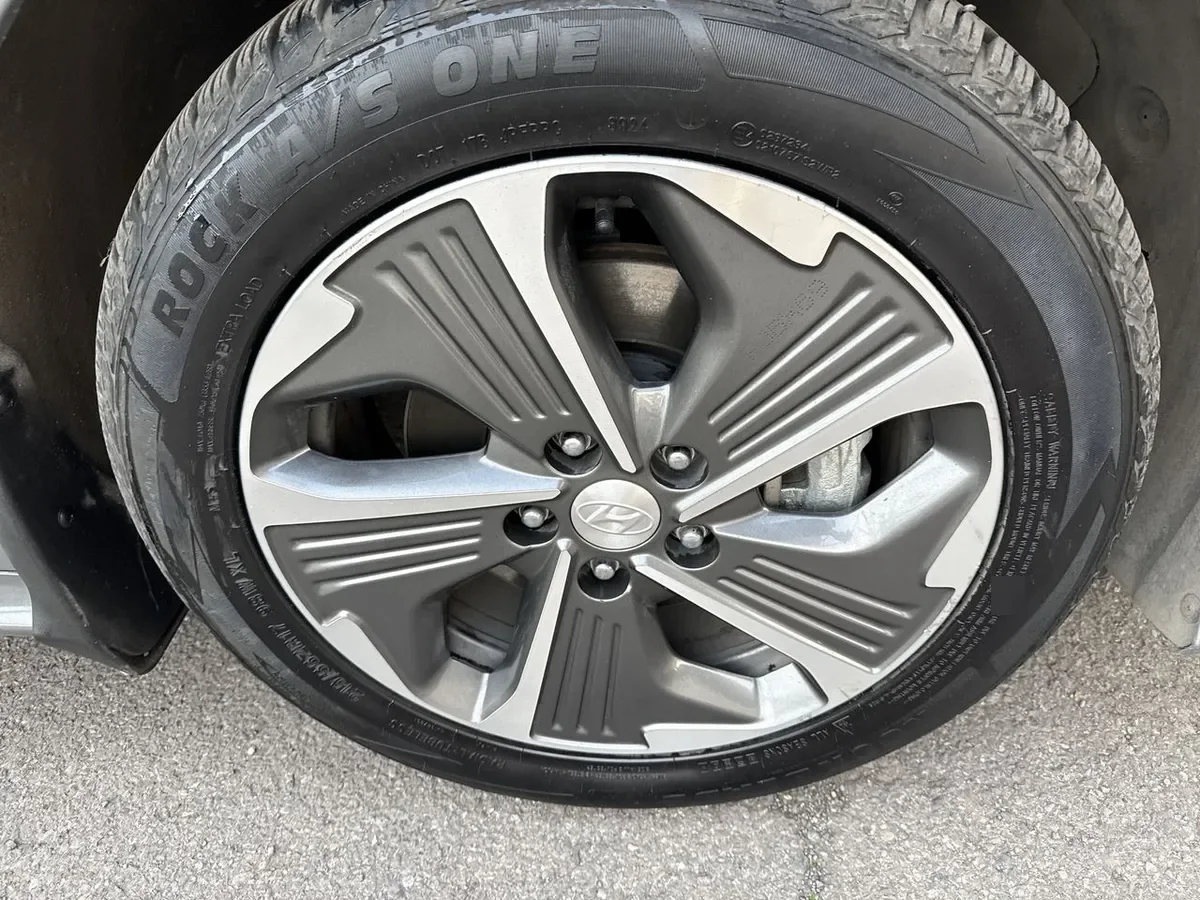Hyundai Sonata 2.0 Hybrid Lf Hev Value 4x2 At 4p año 2021