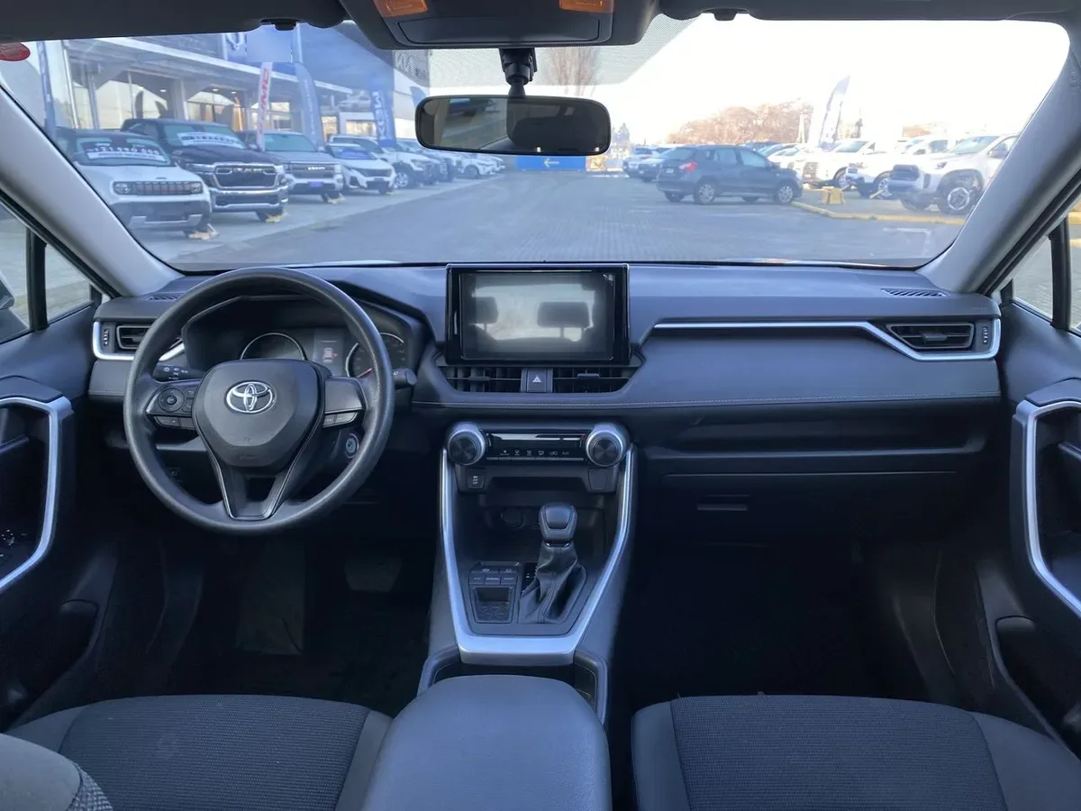 Toyota Rav 4 2.0 Le 4x2 Cvt At 5p año 2022