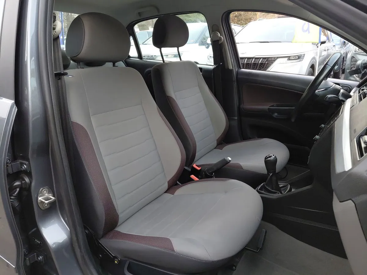 Volkswagen Voyage Nuevo 1.6 Highline Mt 4p año 2021