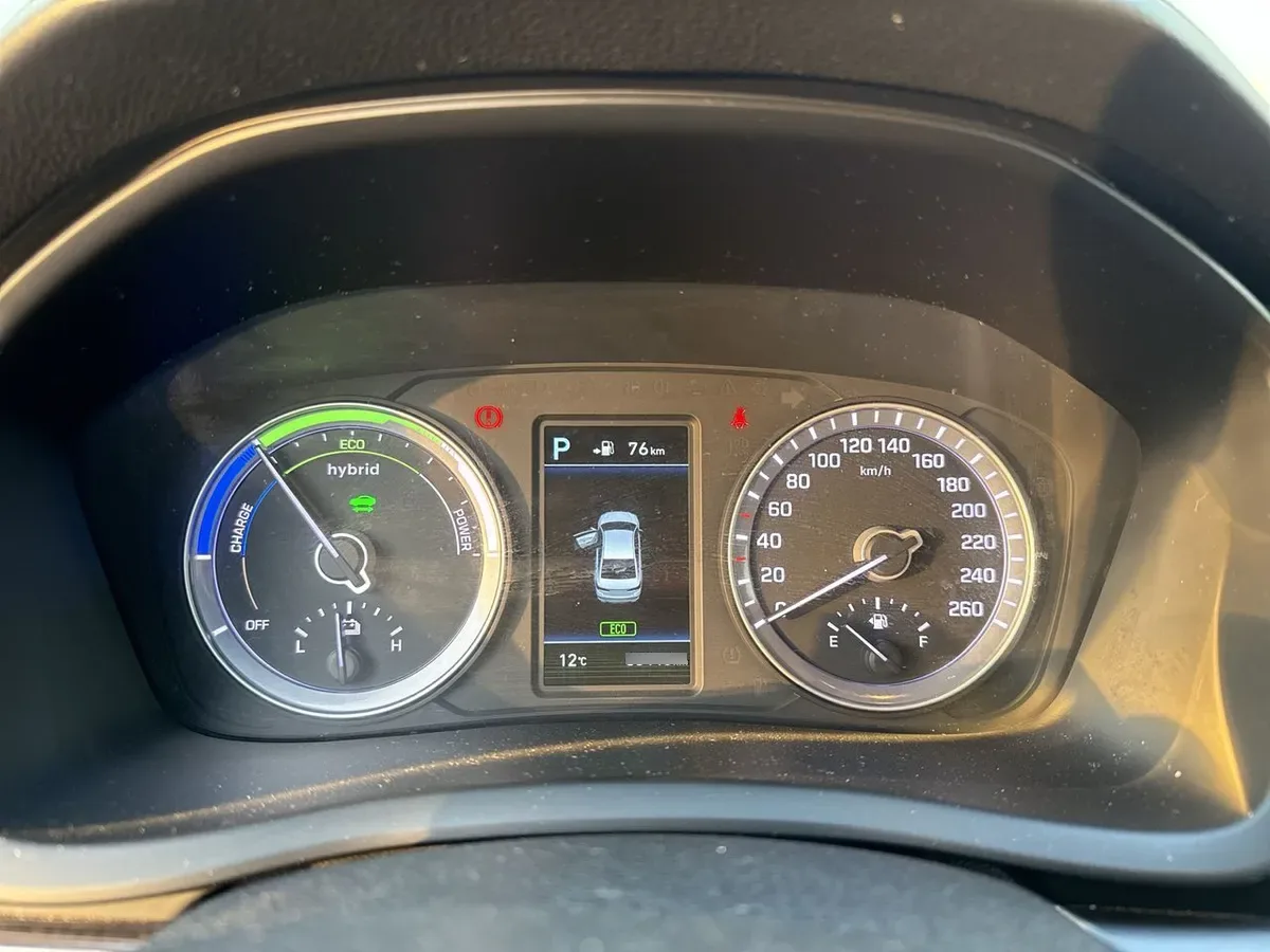 Hyundai Sonata 2.0 Hybrid Lf Hev Value 4x2 At 4p año 2021