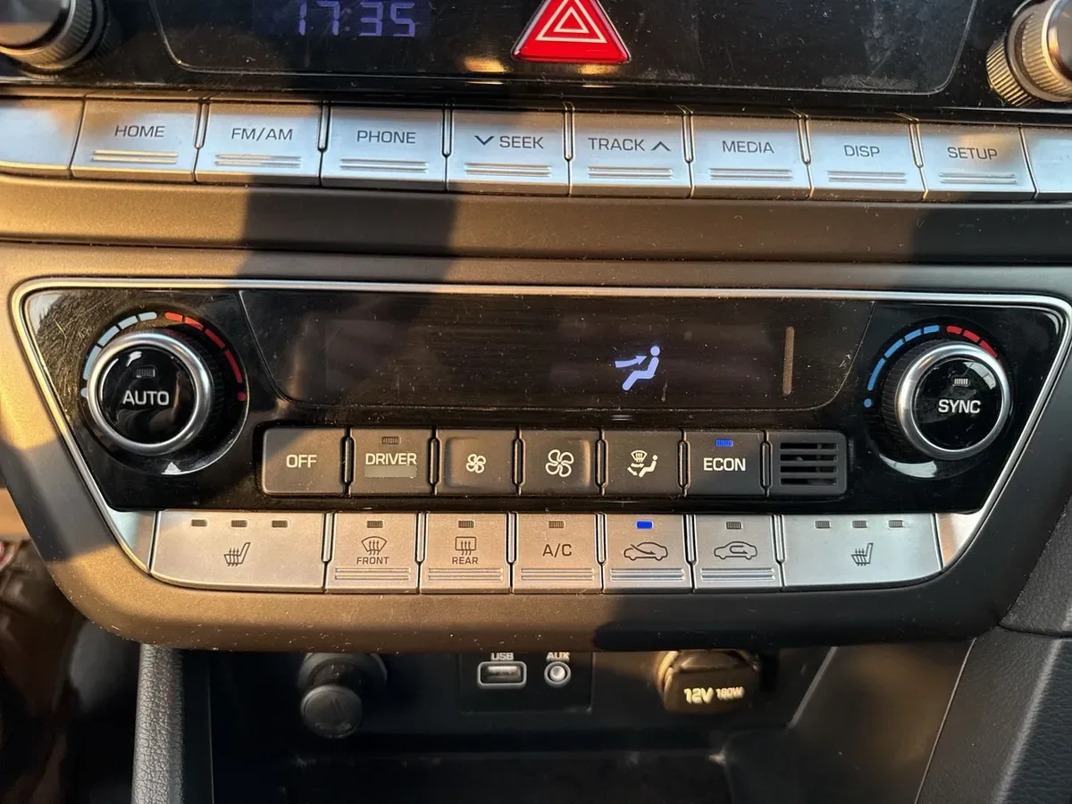 Hyundai Sonata 2.0 Hybrid Lf Hev Value 4x2 At 4p año 2021