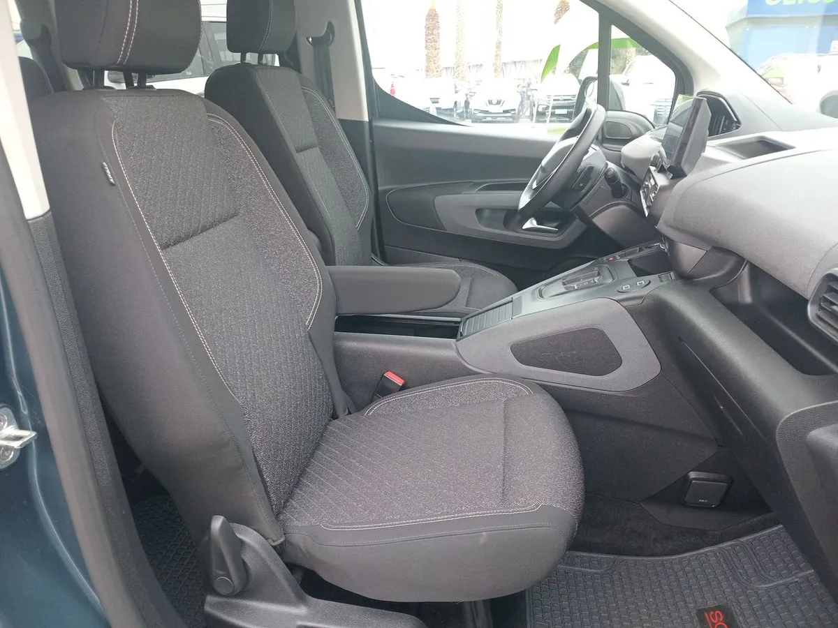 Peugeot Rifter 1.5 Allure Bluehdi Diesel 130hp 4x2 Eat8 5p año 2025