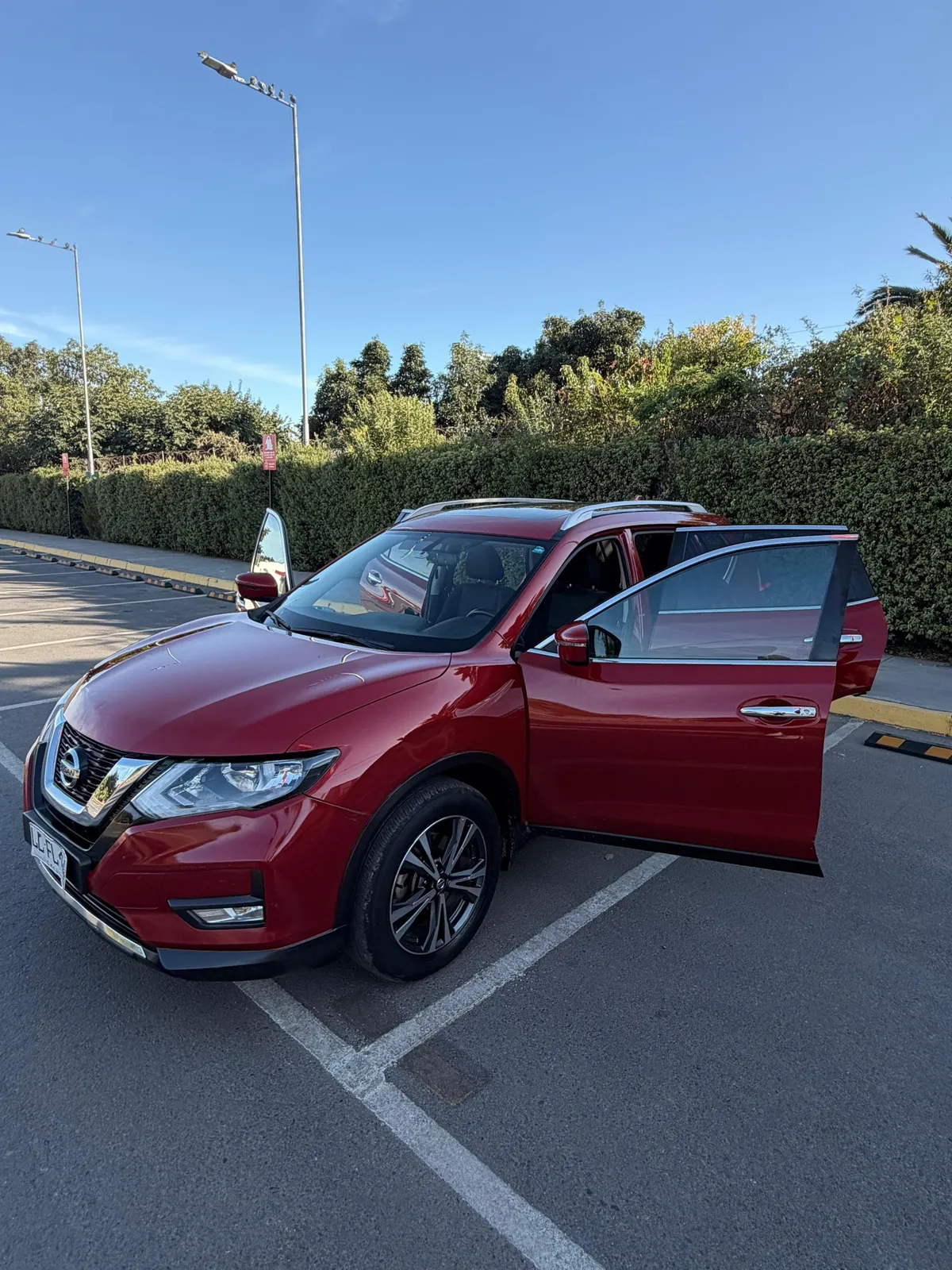 NISSAN X-TRAIL 2.5 Sense Cvt 2f At 4x4 año 2019