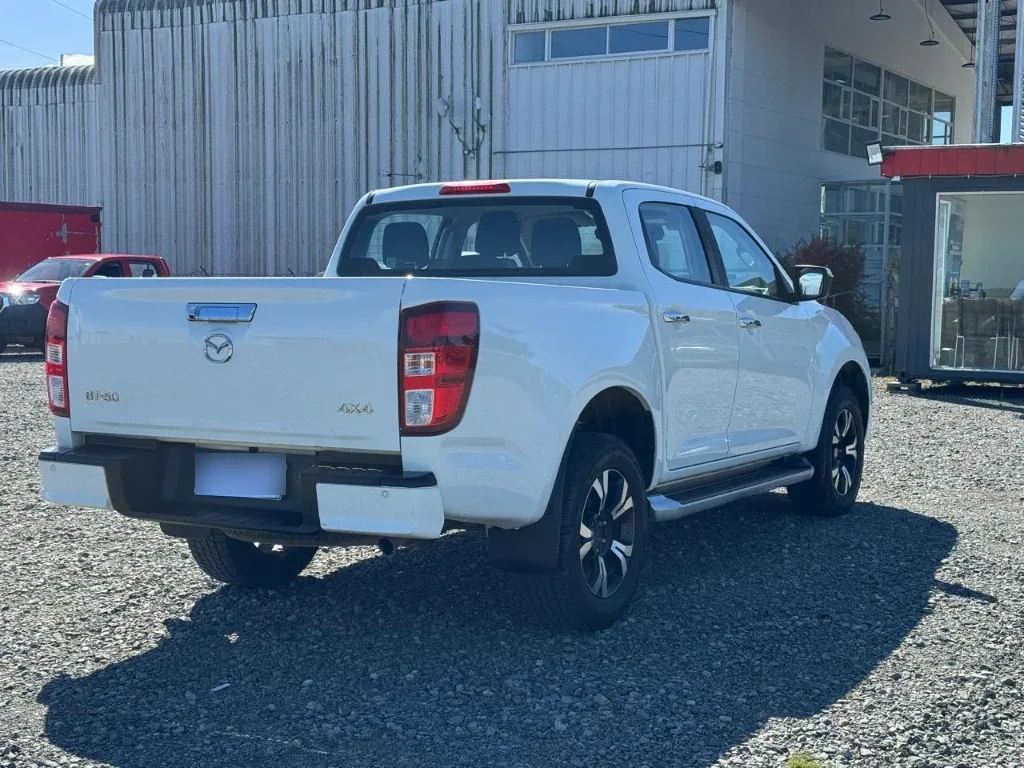 Mazda Bt-50 High 4x4 Mt 3.0 año 2022