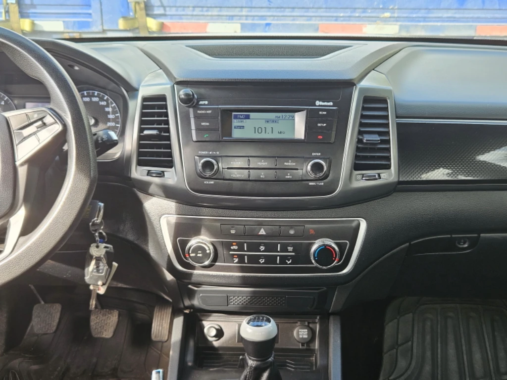 Ssangyong Grand Musso Gran Musso 2.2 4x2 Mt Full -Ql610 año 2023