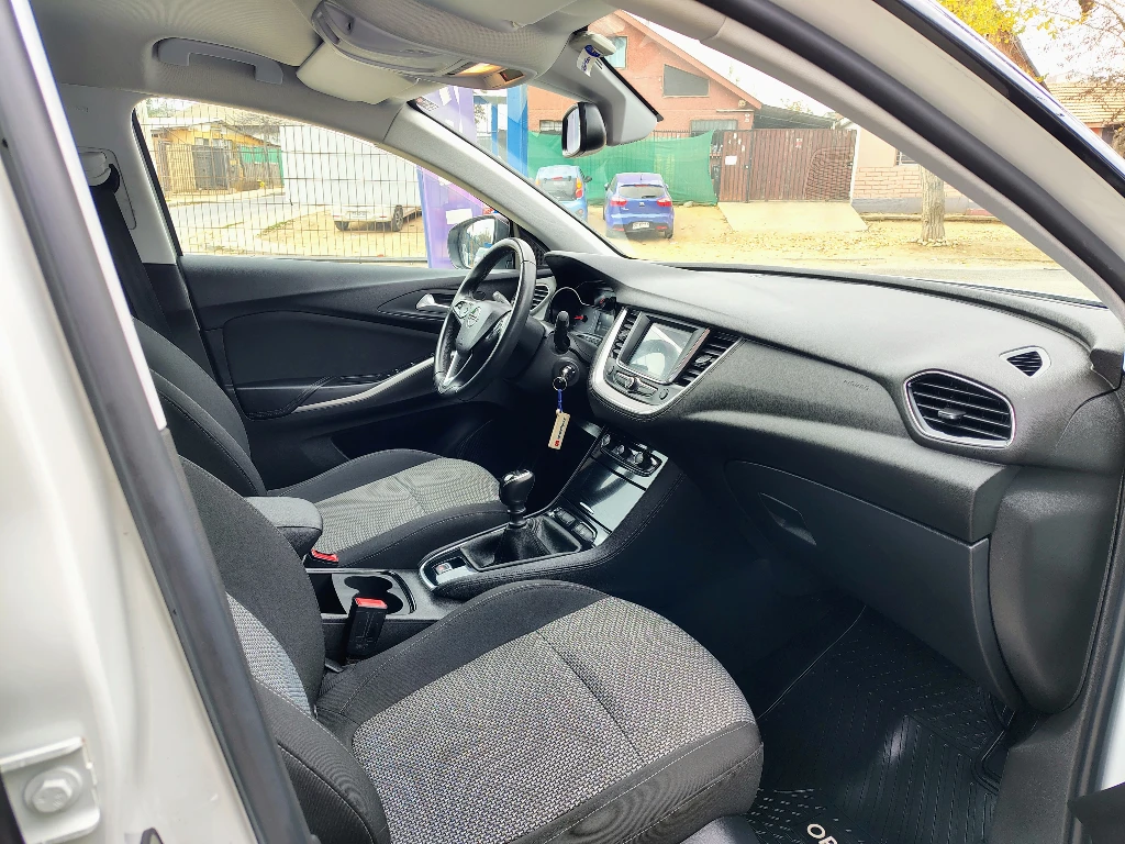 Opel Grandland Grandland Edition 1.2 Mt año 2021