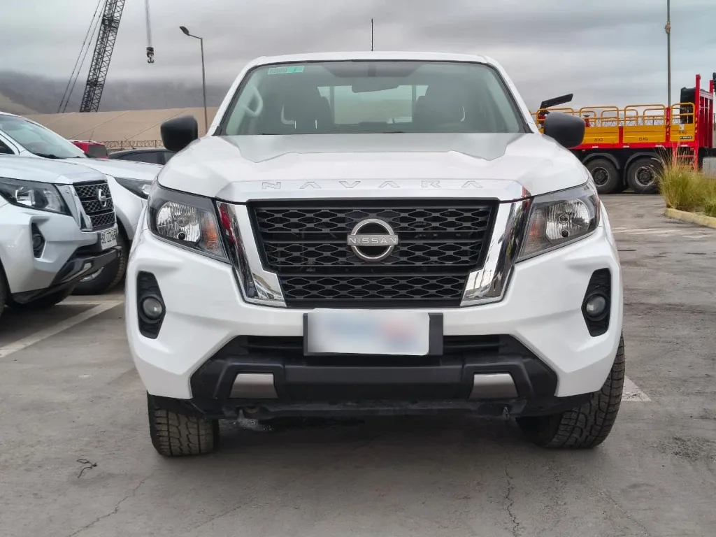 Nissan Navara Dc 4x2 2.3tdi Se año 2023