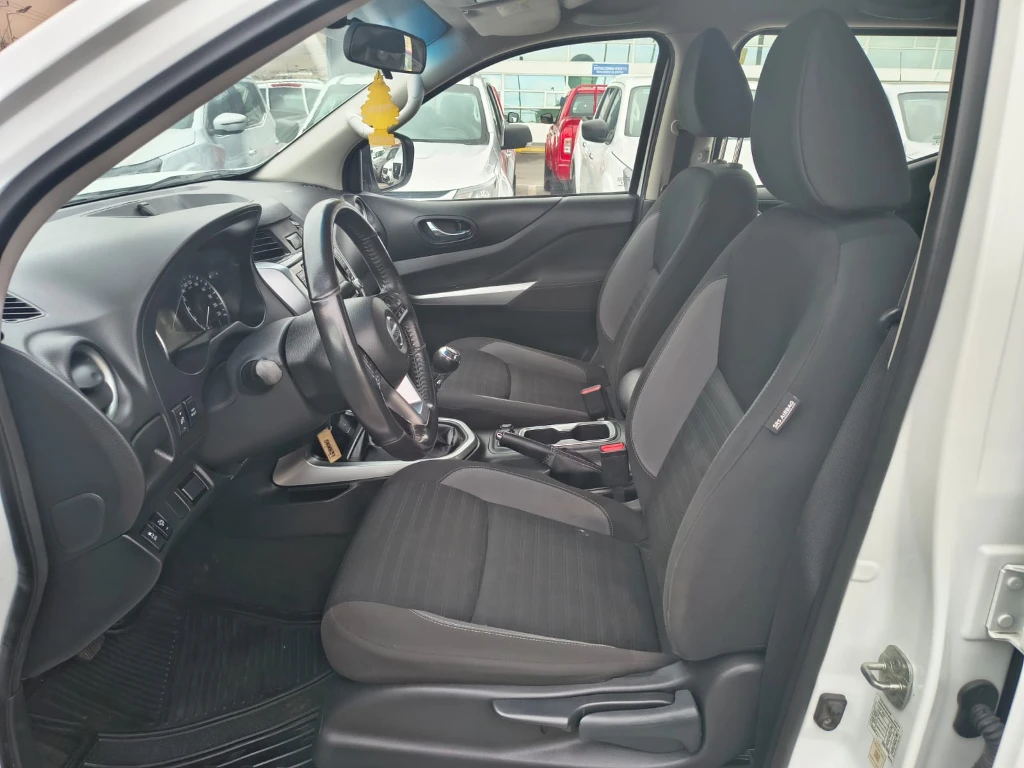 Nissan Navara Dc 4x4 2.3tdi Xe año 2023