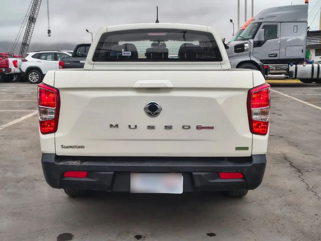 Ssangyong Grand Musso 2.2 4x2 Mt Full-Ql612 año 2023